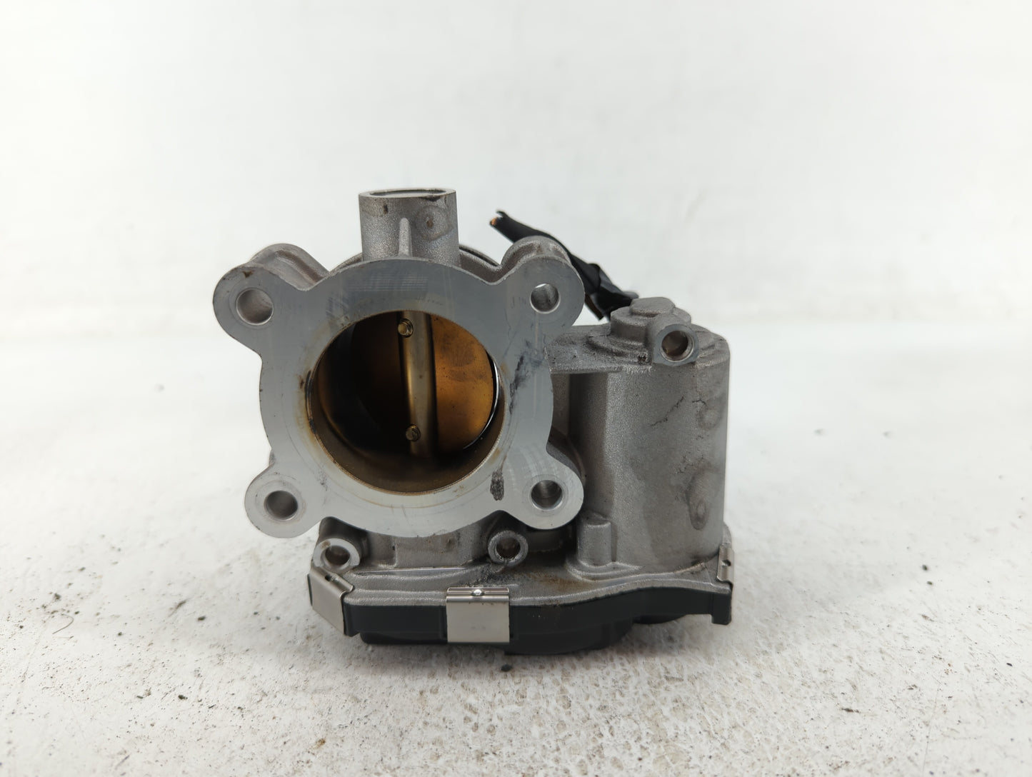 2016-2021 Chevrolet Malibu Throttle Body P/N:12671379AA Fits Fits 2016 2017 2018 2019 2020 2021 2022 OEM Used Auto Parts - O
