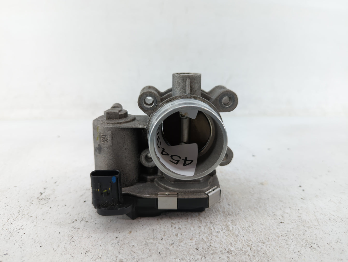 2016-2021 Chevrolet Malibu Throttle Body P/N:12671379AA Fits Fits 2016 2017 2018 2019 2020 2021 2022 OEM Used Auto Parts - O