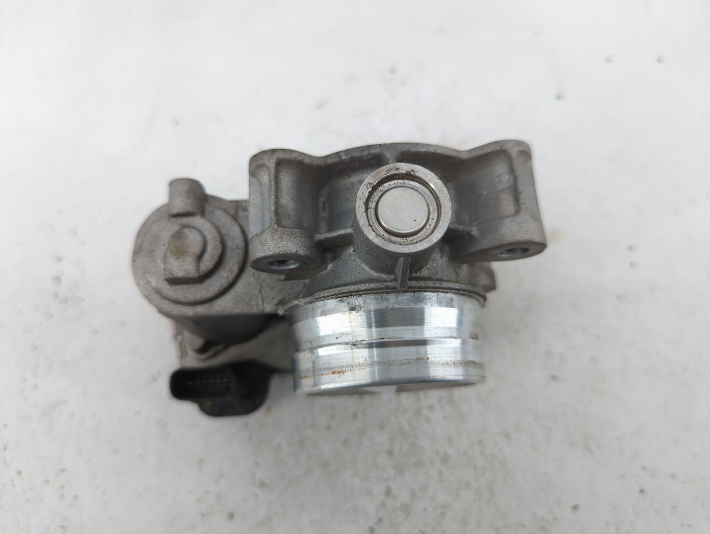 2016-2021 Chevrolet Malibu Throttle Body P/N:12671379AA Fits Fits 2016 2017 2018 2019 2020 2021 2022 OEM Used Auto Parts - O