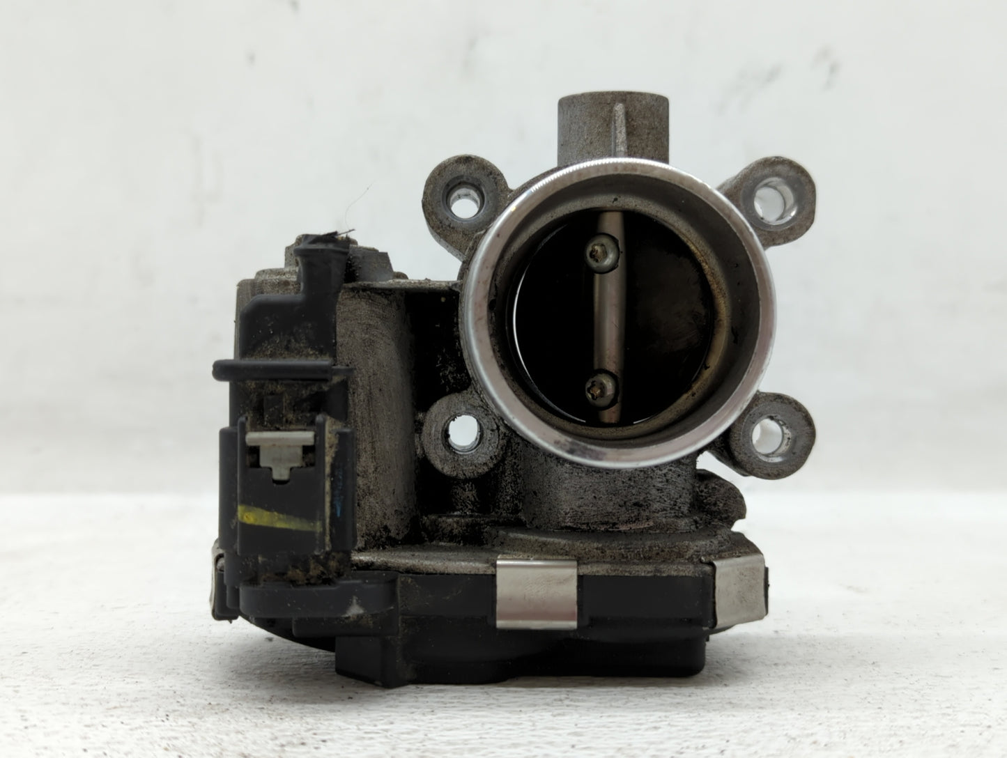 2016-2021 Chevrolet Malibu Throttle Body P/N:12671379AA Fits Fits 2016 2017 2018 2019 2020 2021 2022 OEM Used Auto Parts - O
