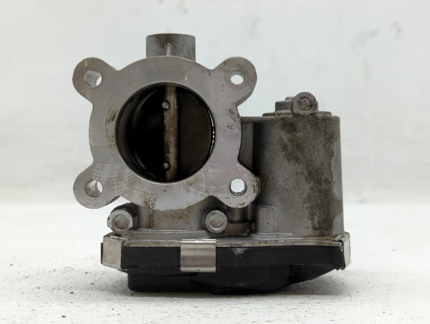 2016-2021 Chevrolet Malibu Throttle Body P/N:12671379AA Fits Fits 2016 2017 2018 2019 2020 2021 2022 OEM Used Auto Parts - O