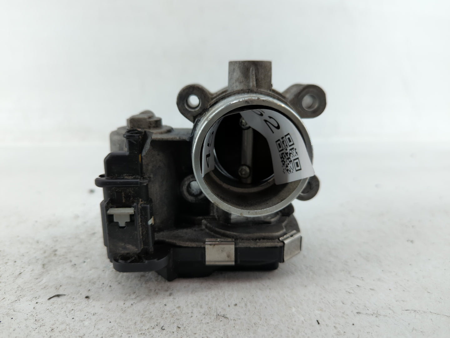 2016-2021 Chevrolet Malibu Throttle Body P/N:12671379AA Fits Fits 2016 2017 2018 2019 2020 2021 2022 OEM Used Auto Parts - O