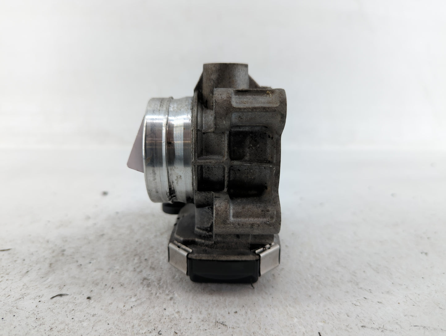 2016-2021 Chevrolet Malibu Throttle Body P/N:12671379AA Fits Fits 2016 2017 2018 2019 2020 2021 2022 OEM Used Auto Parts - O