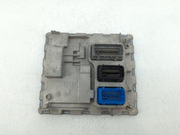 2020-2021 Chevrolet Malibu PCM Engine Control Computer ECU ECM PCU OEM P/N:12703745 12717886, 12696017 Fits Fits 2020 2021 2