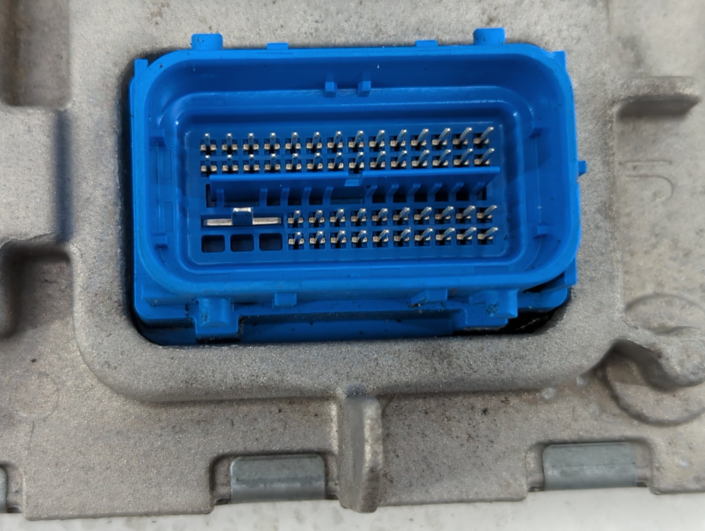 2020-2021 Chevrolet Malibu PCM Engine Control Computer ECU ECM PCU OEM P/N:12703745 12717886, 12696017 Fits Fits 2020 2021 2