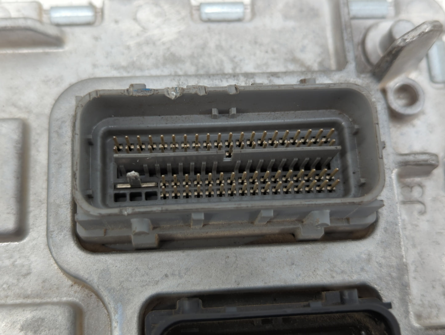 2020-2021 Chevrolet Malibu PCM Engine Control Computer ECU ECM PCU OEM P/N:12703745 12717886, 12696017 Fits Fits 2020 2021 2