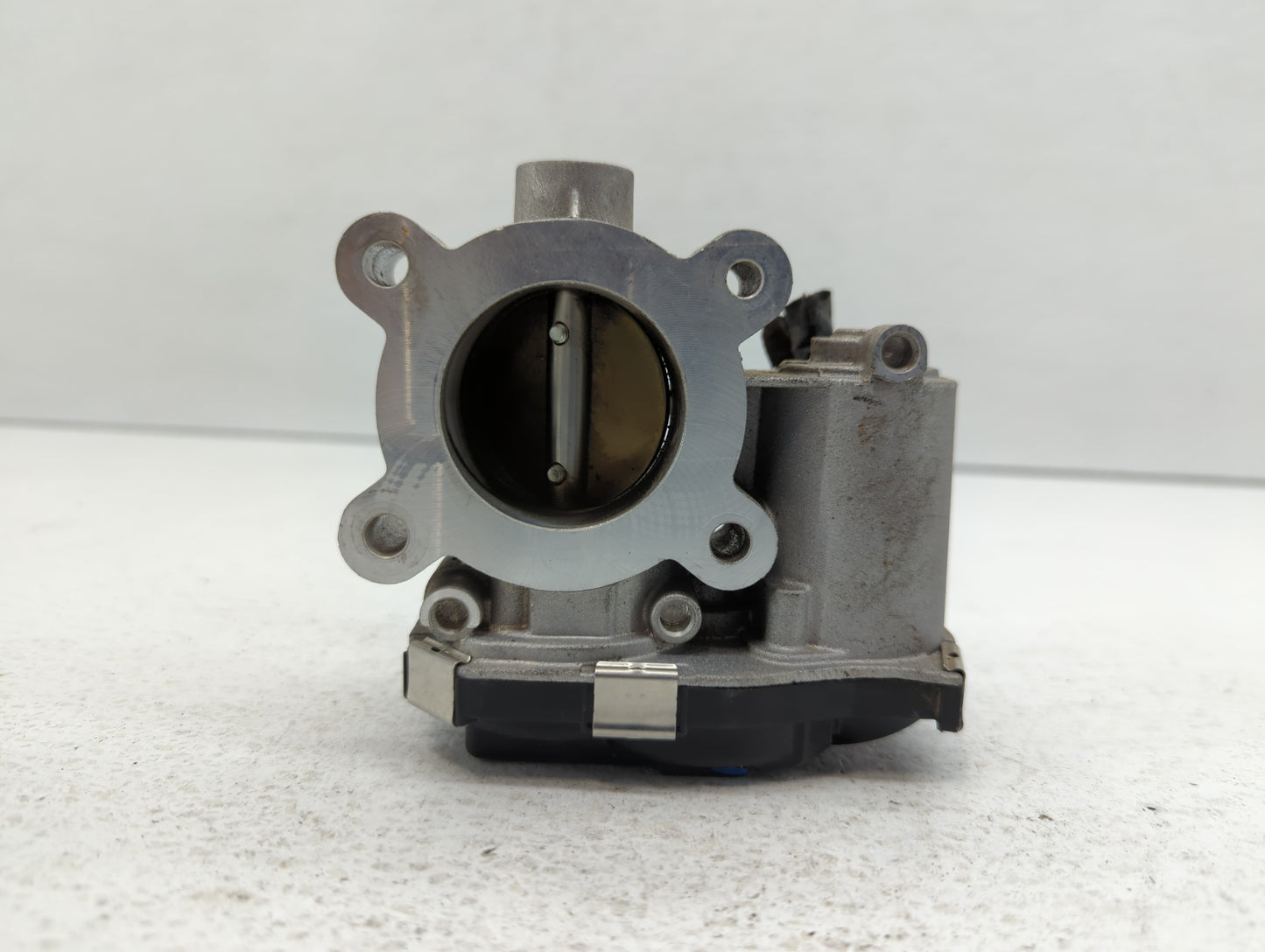 2016-2021 Chevrolet Malibu Throttle Body P/N:12671379AA Fits Fits 2016 2017 2018 2019 2020 2021 2022 OEM Used Auto Parts - O