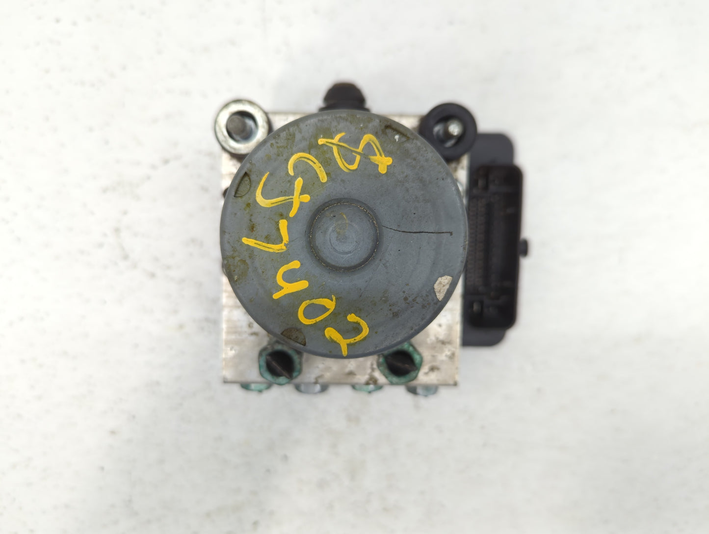 2019-2021 Chevrolet Malibu ABS Pump Control Module Replacement P/N:84502888 84501623 Fits Fits 2019 2020 2021 OEM Used Auto 