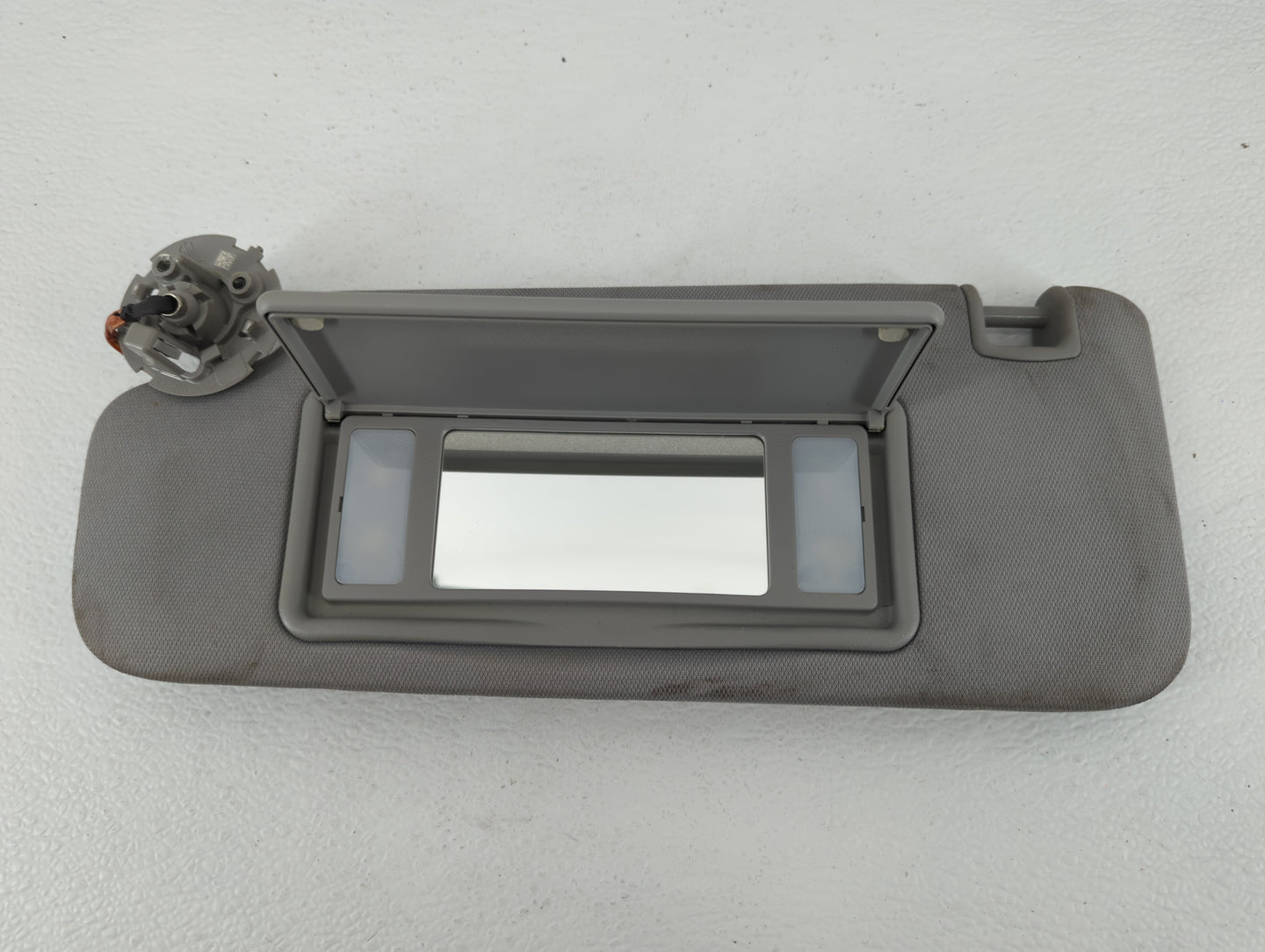 2016-2021 Chevrolet Malibu Sun Visor Shade Replacement Driver Left Mirror Fits Fits 2016 2017 2018 2019 2020 2021 OEM Used A