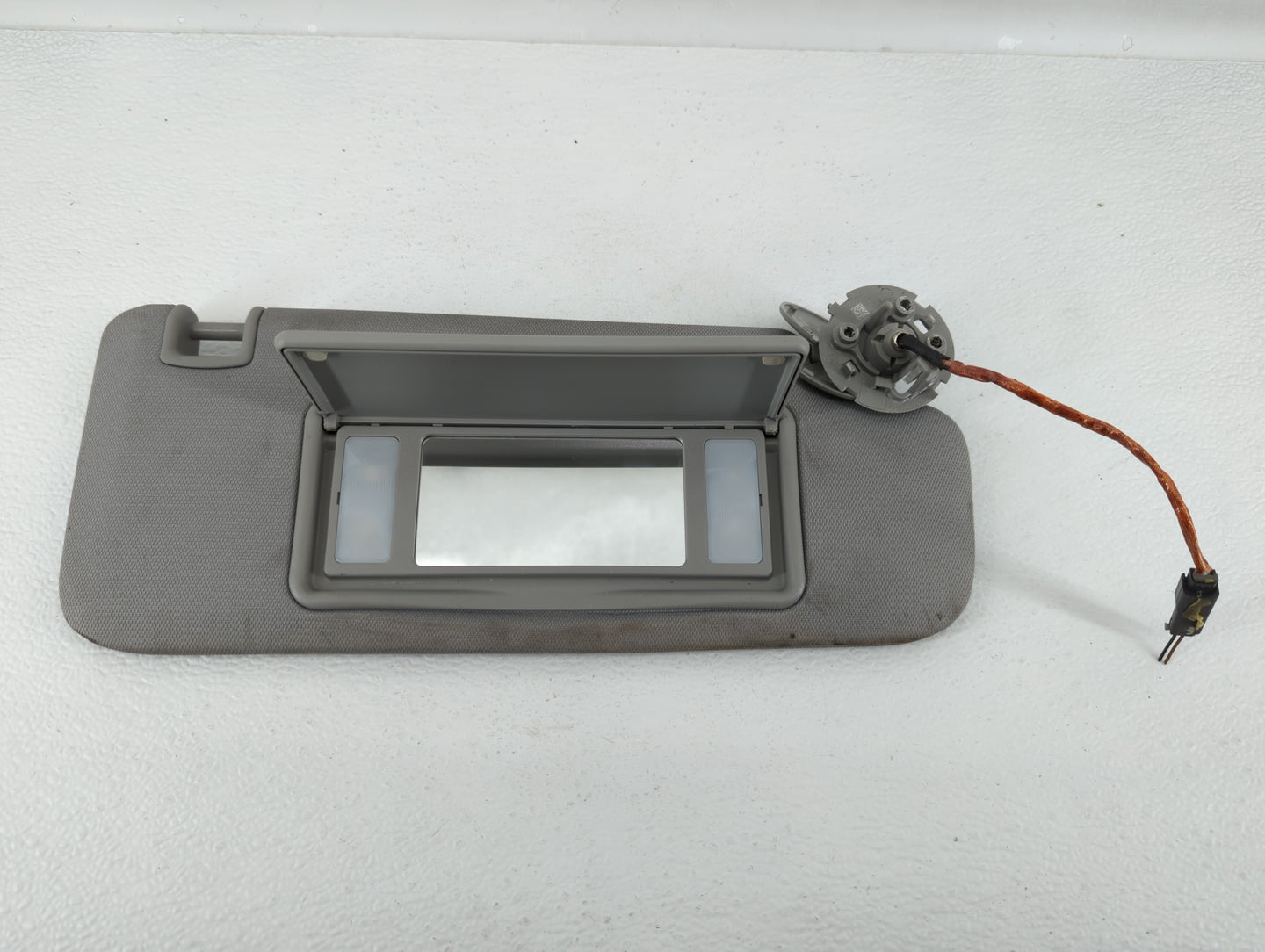 2016-2021 Chevrolet Malibu Sun Visor Shade Replacement Passenger Right Mirror Fits Fits 2016 2017 2018 2019 2020 2021 OEM Us