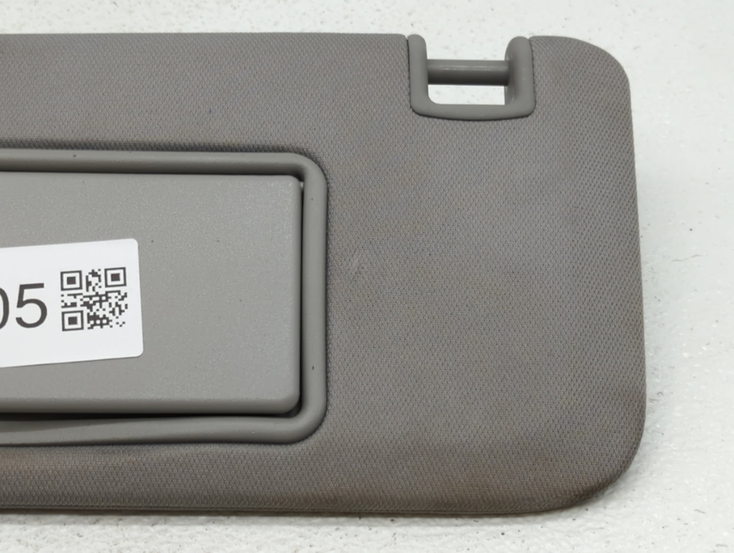 2016-2021 Chevrolet Malibu Sun Visor Shade Replacement Driver Left Mirror Fits Fits 2016 2017 2018 2019 2020 2021 OEM Used A