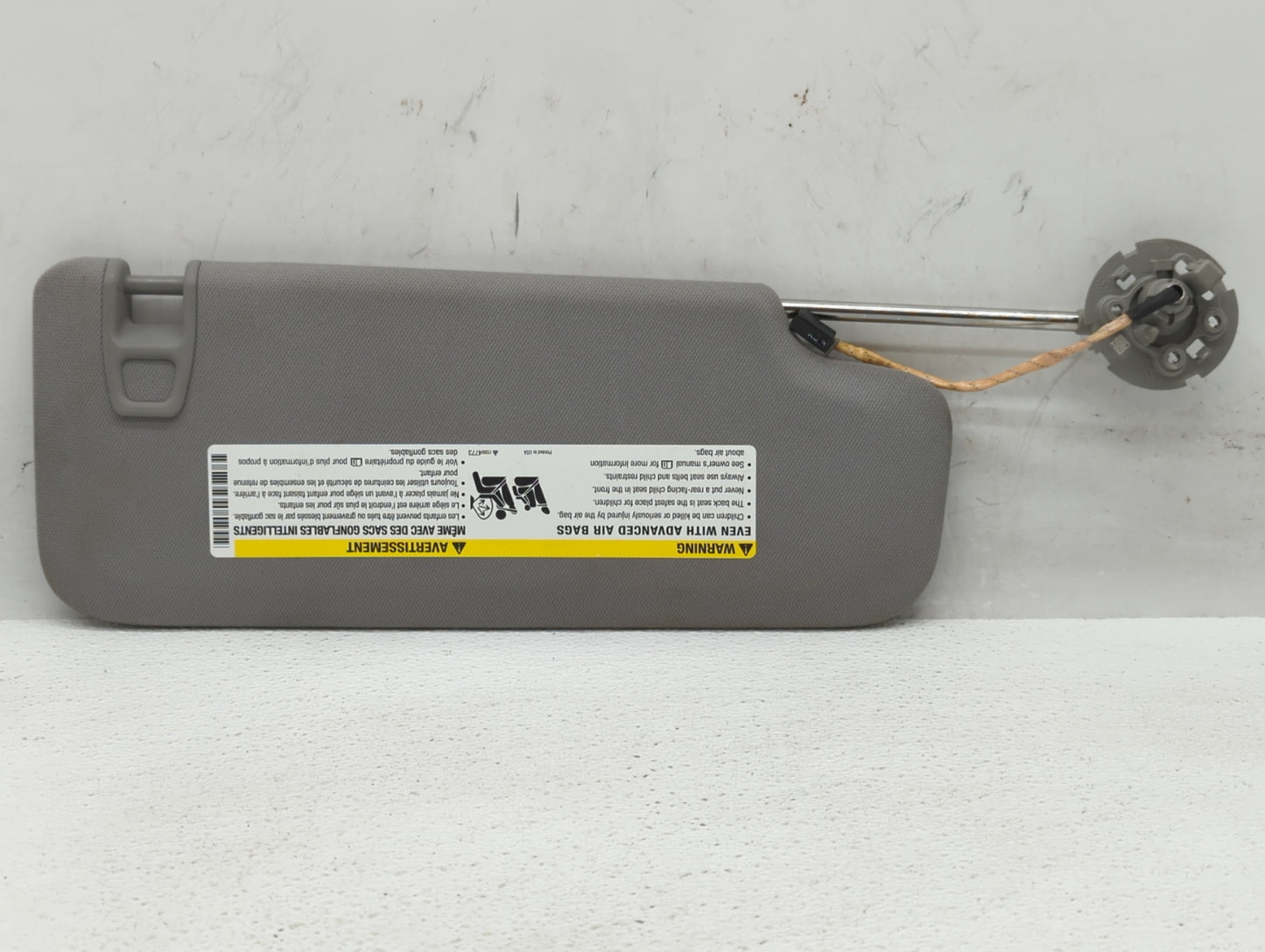 2016-2021 Chevrolet Malibu Sun Visor Shade Replacement Driver Left Mirror Fits Fits 2016 2017 2018 2019 2020 2021 OEM Used A