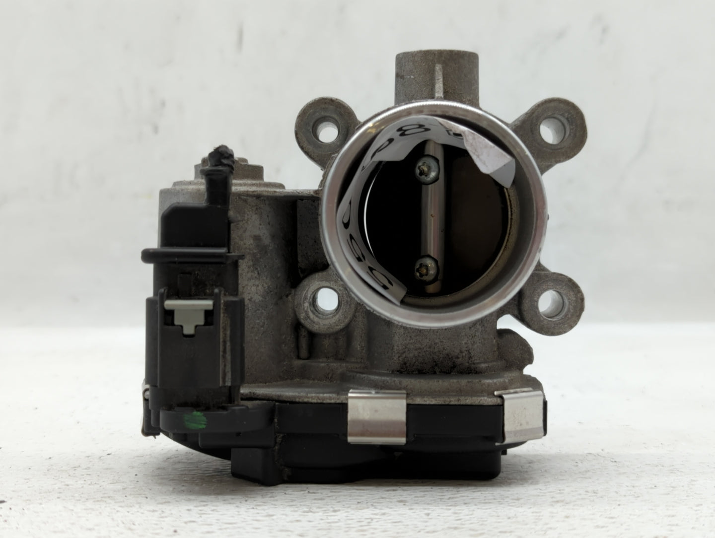 2016-2021 Chevrolet Malibu Throttle Body P/N:12671379AA Fits Fits 2016 2017 2018 2019 2020 2021 2022 OEM Used Auto Parts - O