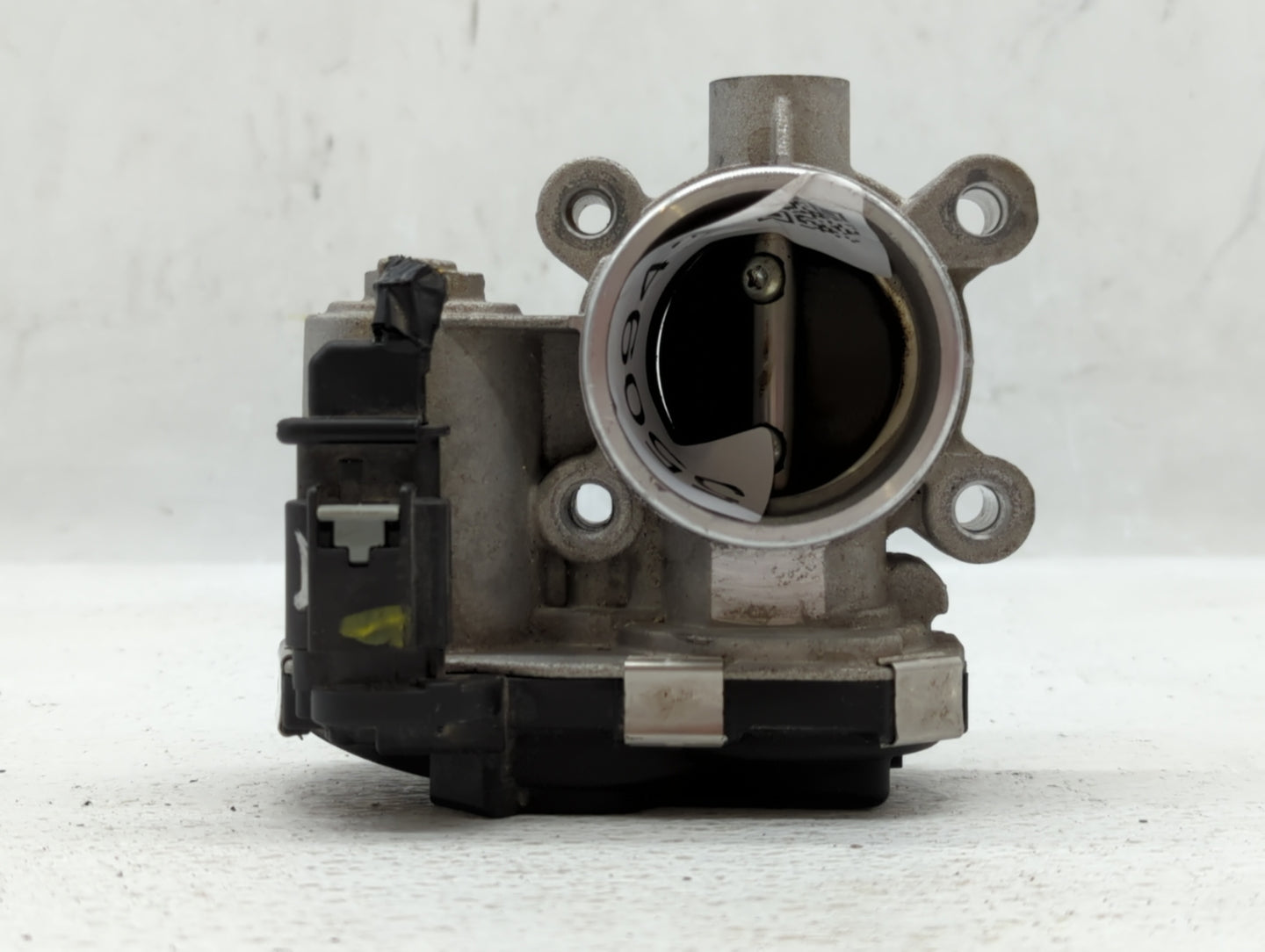 2016-2021 Chevrolet Malibu Throttle Body P/N:12671379AA Fits Fits 2016 2017 2018 2019 2020 2021 2022 OEM Used Auto Parts - O