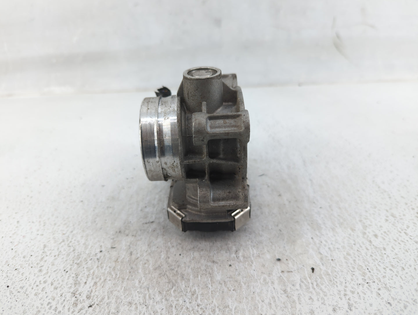 2016-2021 Chevrolet Malibu Throttle Body P/N:1267179AA Fits Fits 2016 2017 2018 2019 2020 2021 2022 OEM Used Auto Parts - Oe