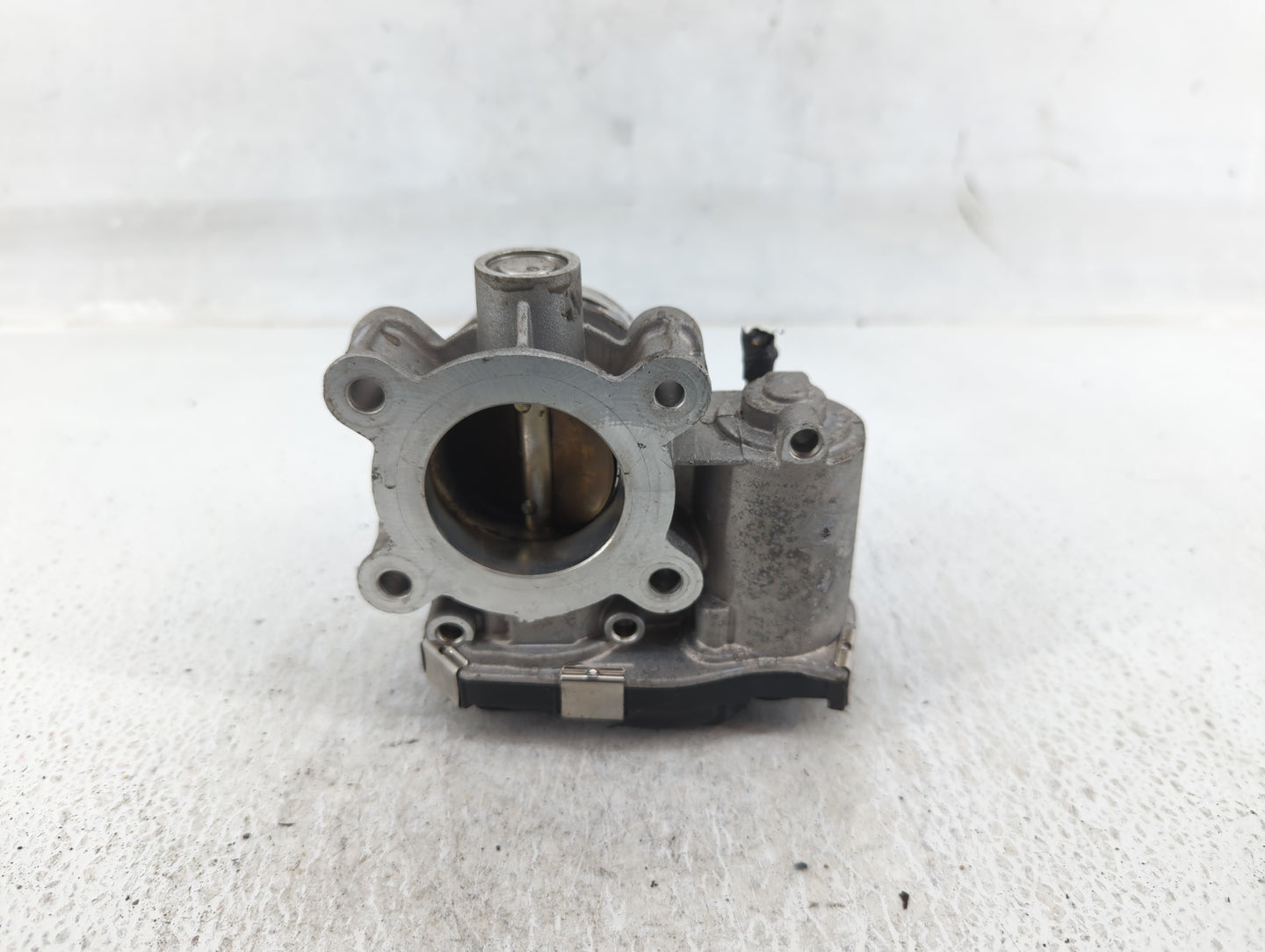 2016-2021 Chevrolet Malibu Throttle Body P/N:1267179AA Fits Fits 2016 2017 2018 2019 2020 2021 2022 OEM Used Auto Parts - Oe
