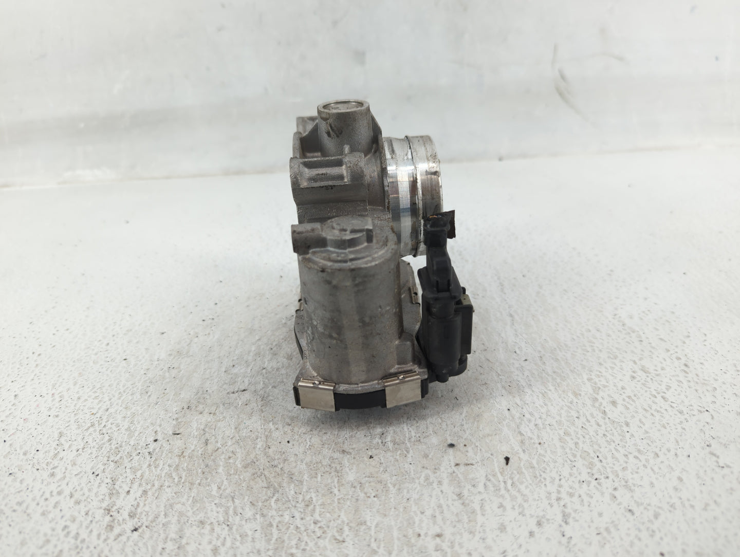 2016-2021 Chevrolet Malibu Throttle Body P/N:1267179AA Fits Fits 2016 2017 2018 2019 2020 2021 2022 OEM Used Auto Parts - Oe