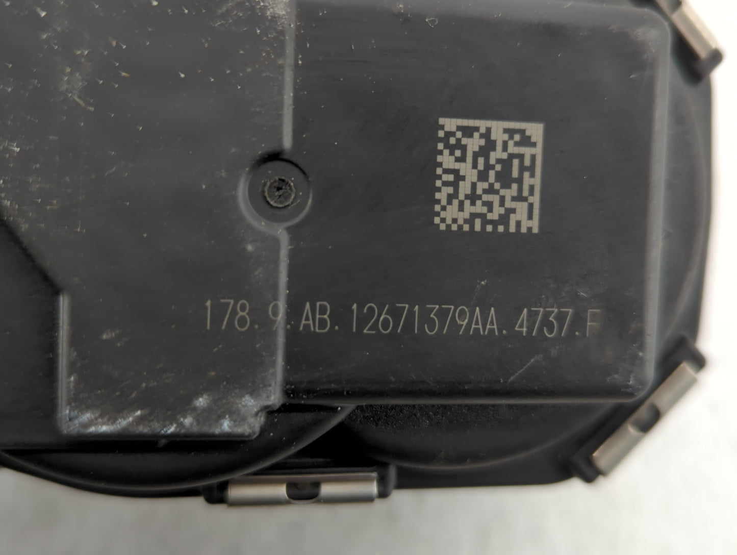 2016-2021 Chevrolet Malibu Throttle Body P/N:12671379AA Fits Fits 2016 2017 2018 2019 2020 2021 2022 OEM Used Auto Parts - O