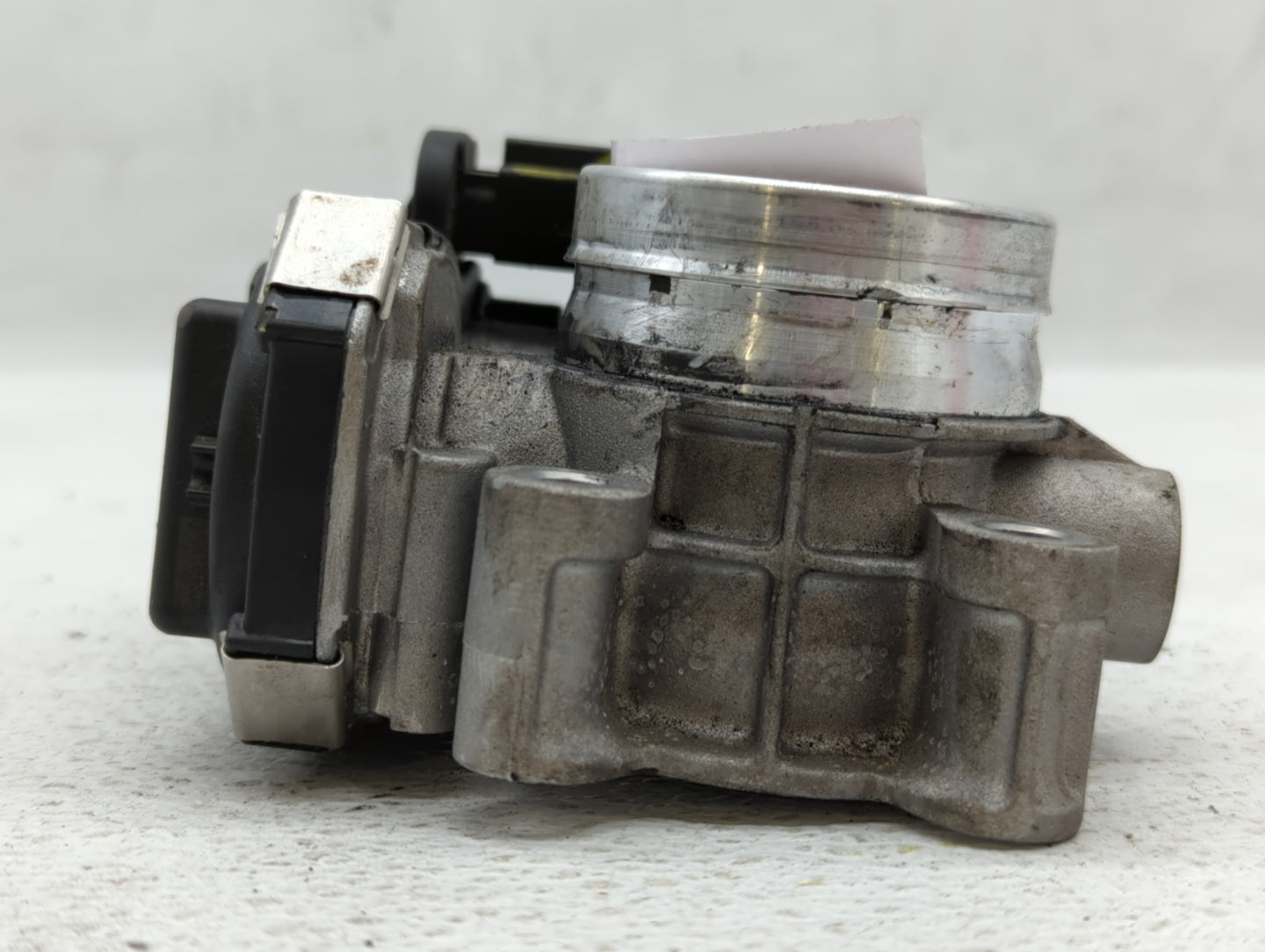 2016-2021 Chevrolet Malibu Throttle Body P/N:12671379AA Fits Fits 2016 2017 2018 2019 2020 2021 2022 OEM Used Auto Parts - O