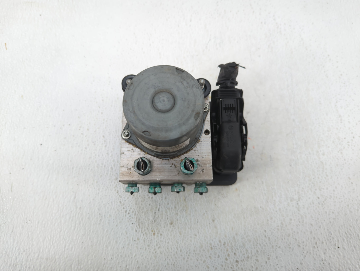 2019-2021 Chevrolet Malibu ABS Pump Control Module Replacement P/N:84501623 Fits Fits 2019 2020 2021 OEM Used Auto Parts - O