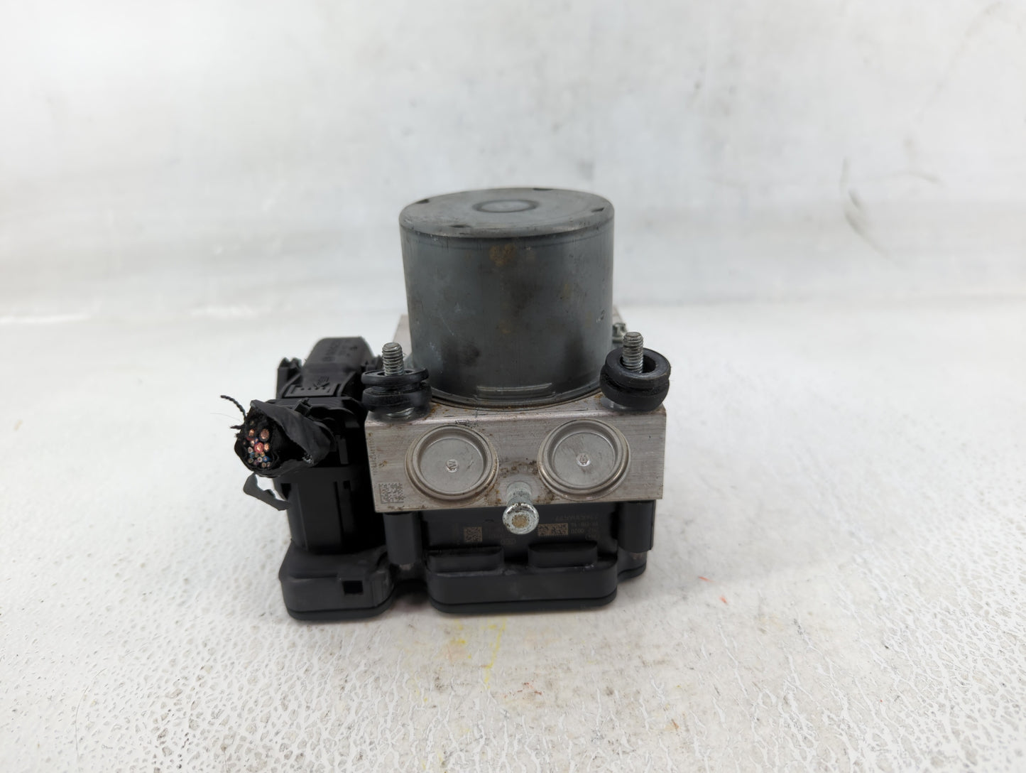 2019-2021 Chevrolet Malibu ABS Pump Control Module Replacement P/N:84501623 Fits Fits 2019 2020 2021 OEM Used Auto Parts - O