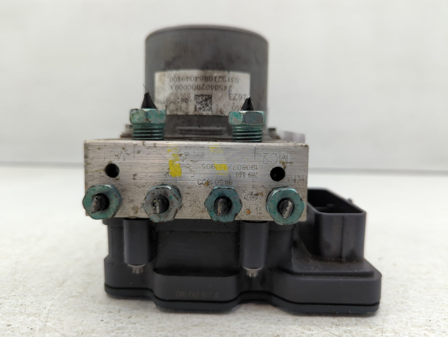 2019-2021 Chevrolet Malibu ABS Pump Control Module Replacement P/N:84501623 Fits Fits 2019 2020 2021 OEM Used Auto Parts - O