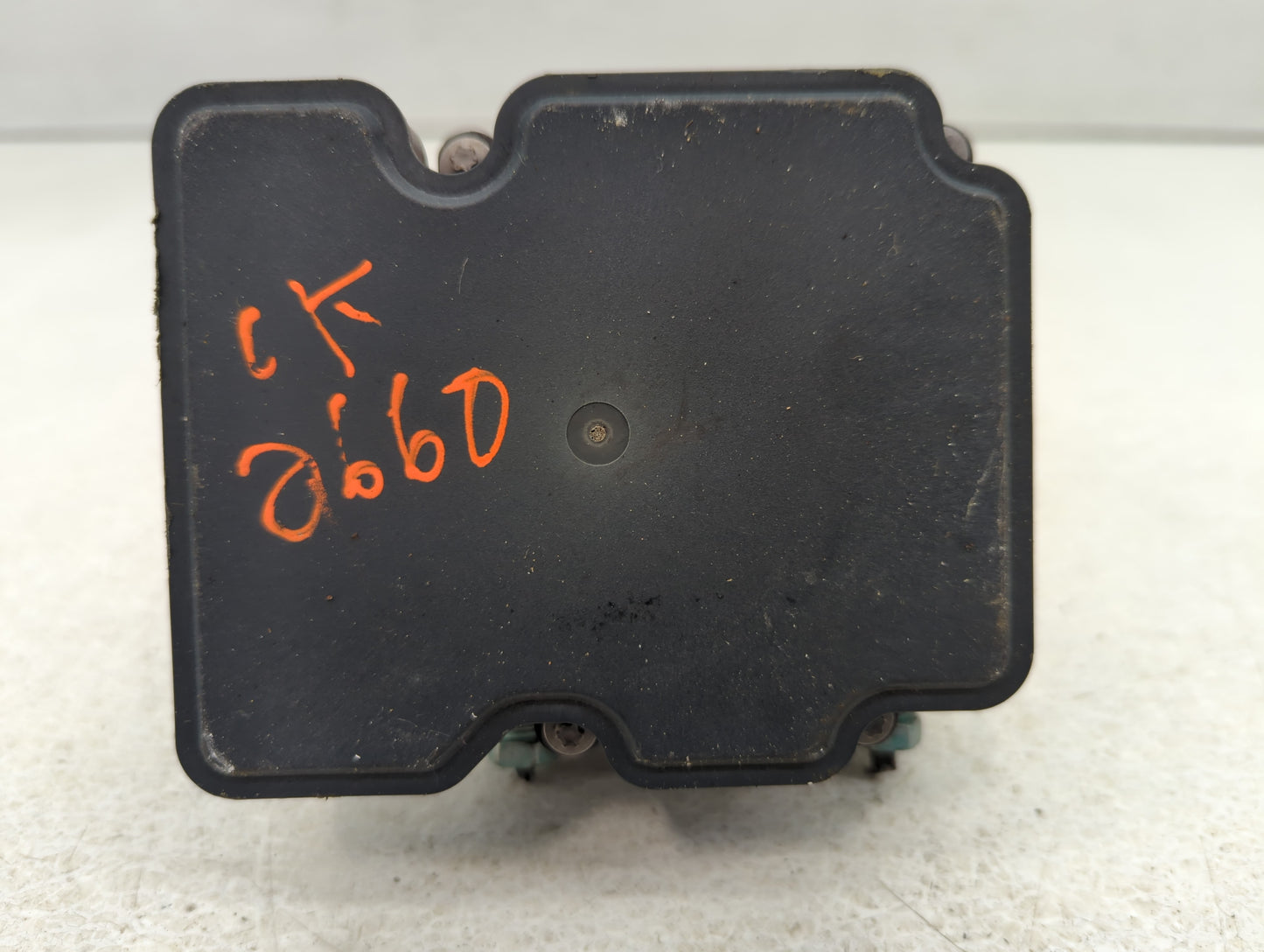 2019-2021 Chevrolet Malibu ABS Pump Control Module Replacement P/N:84501623 Fits Fits 2019 2020 2021 OEM Used Auto Parts - O