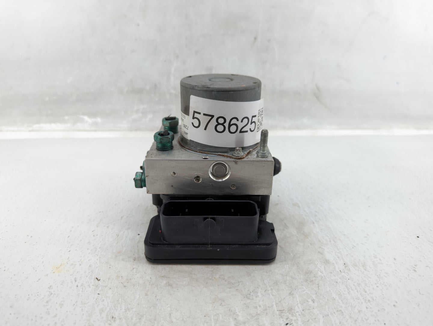 2019-2021 Chevrolet Malibu ABS Pump Control Module Replacement P/N:065055766 Fits Fits 2019 2020 2021 OEM Used Auto Parts - 