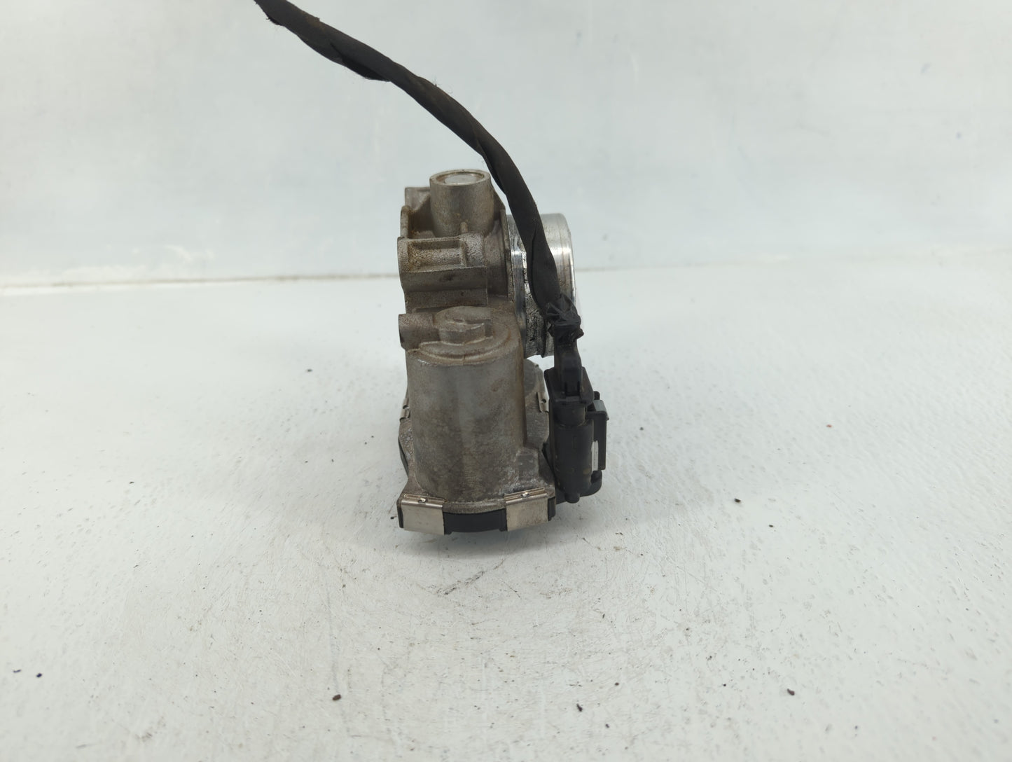 2016-2021 Chevrolet Malibu Throttle Body P/N:218.9.AB 12671379AA Fits Fits 2016 2017 2018 2019 2020 2021 2022 OEM Used Auto 