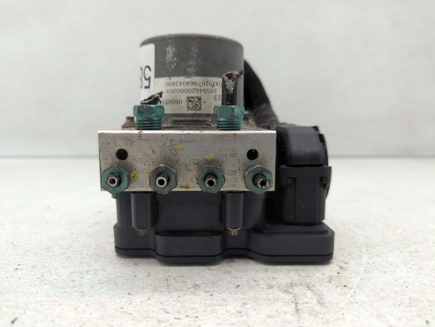 2019-2021 Chevrolet Malibu ABS Pump Control Module Replacement P/N:84501623 Fits Fits 2019 2020 2021 OEM Used Auto Parts - O