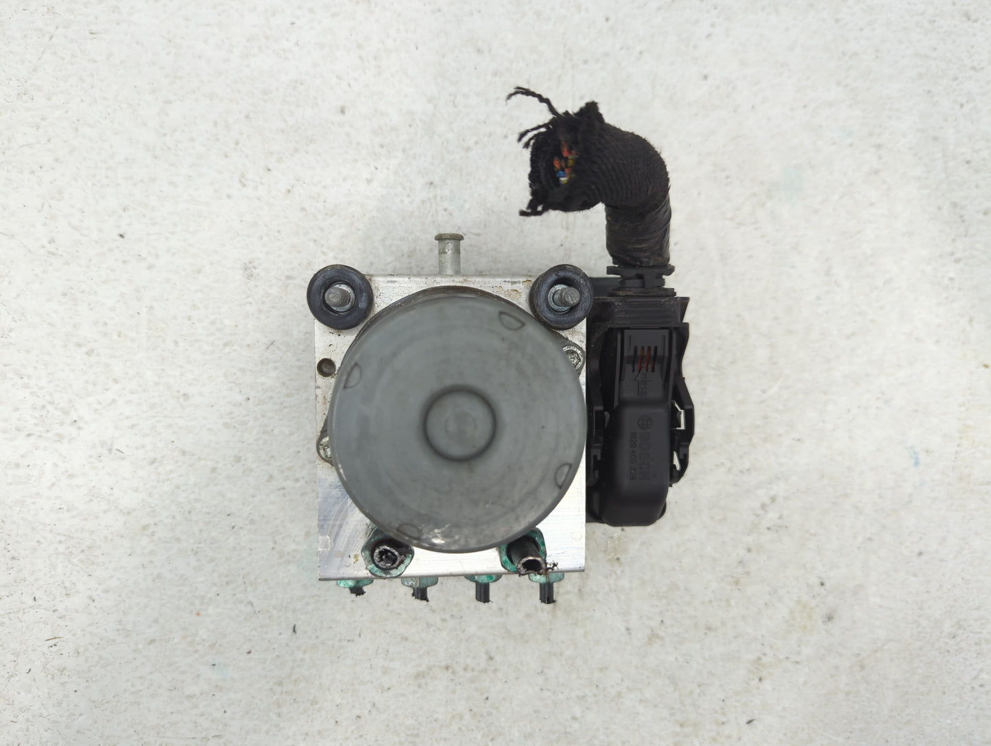 2019-2021 Chevrolet Malibu ABS Pump Control Module Replacement P/N:84501623 Fits Fits 2019 2020 2021 OEM Used Auto Parts - O
