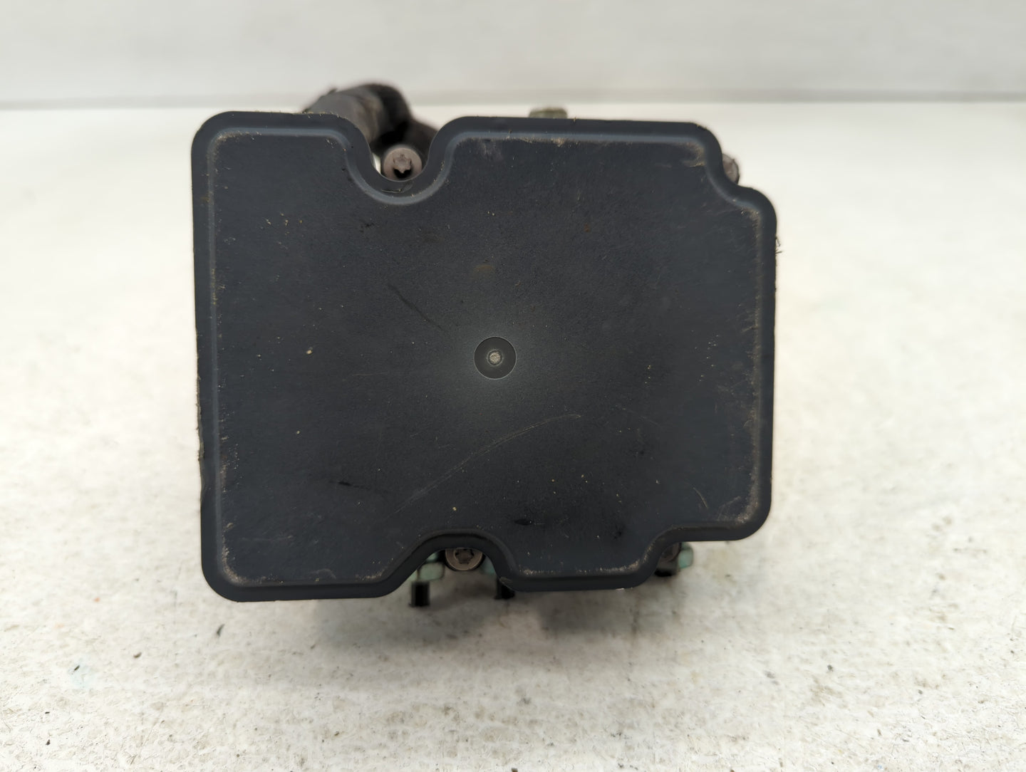 2019-2021 Chevrolet Malibu ABS Pump Control Module Replacement P/N:84501623 Fits Fits 2019 2020 2021 OEM Used Auto Parts - O