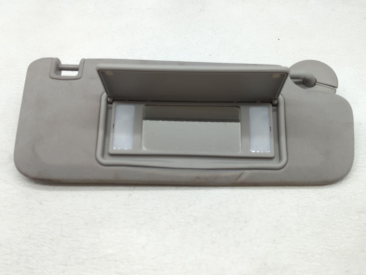 2016-2021 Chevrolet Malibu Sun Visor Shade Replacement Driver Left Mirror Fits Fits 2016 2017 2018 2019 2020 2021 OEM Used A