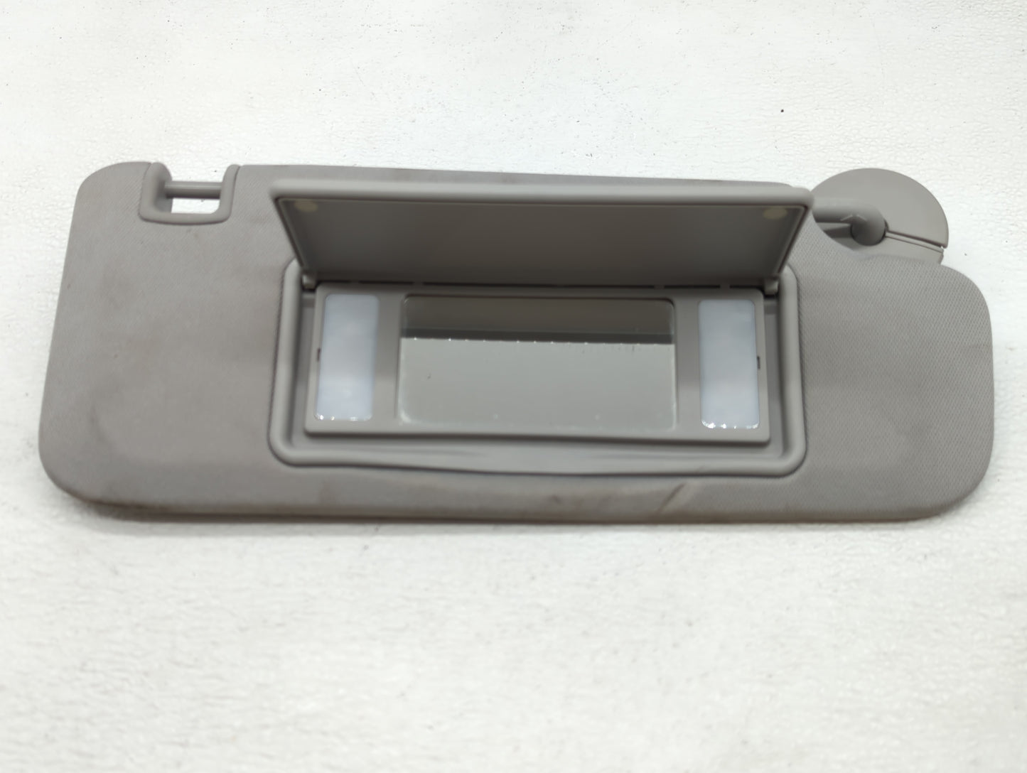 2016-2021 Chevrolet Malibu Sun Visor Shade Replacement Driver Left Mirror Fits Fits 2016 2017 2018 2019 2020 2021 OEM Used A