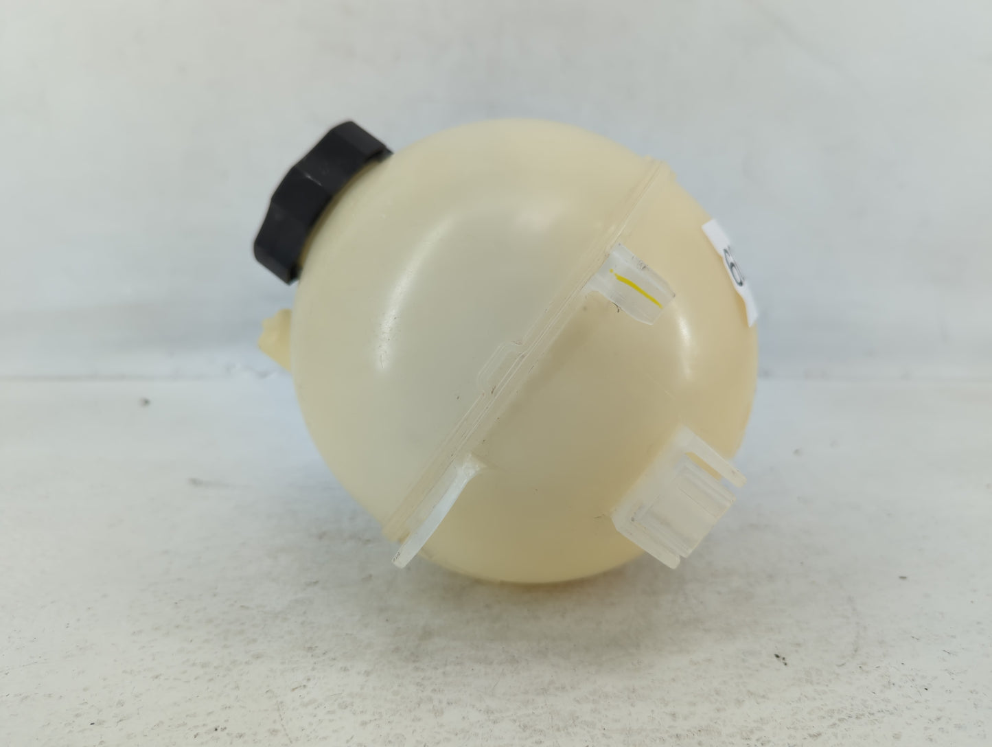 2016 Chevrolet Malibu Radiator Coolant Overflow Expansion Tank Bottle - Oemusedautoparts1.com