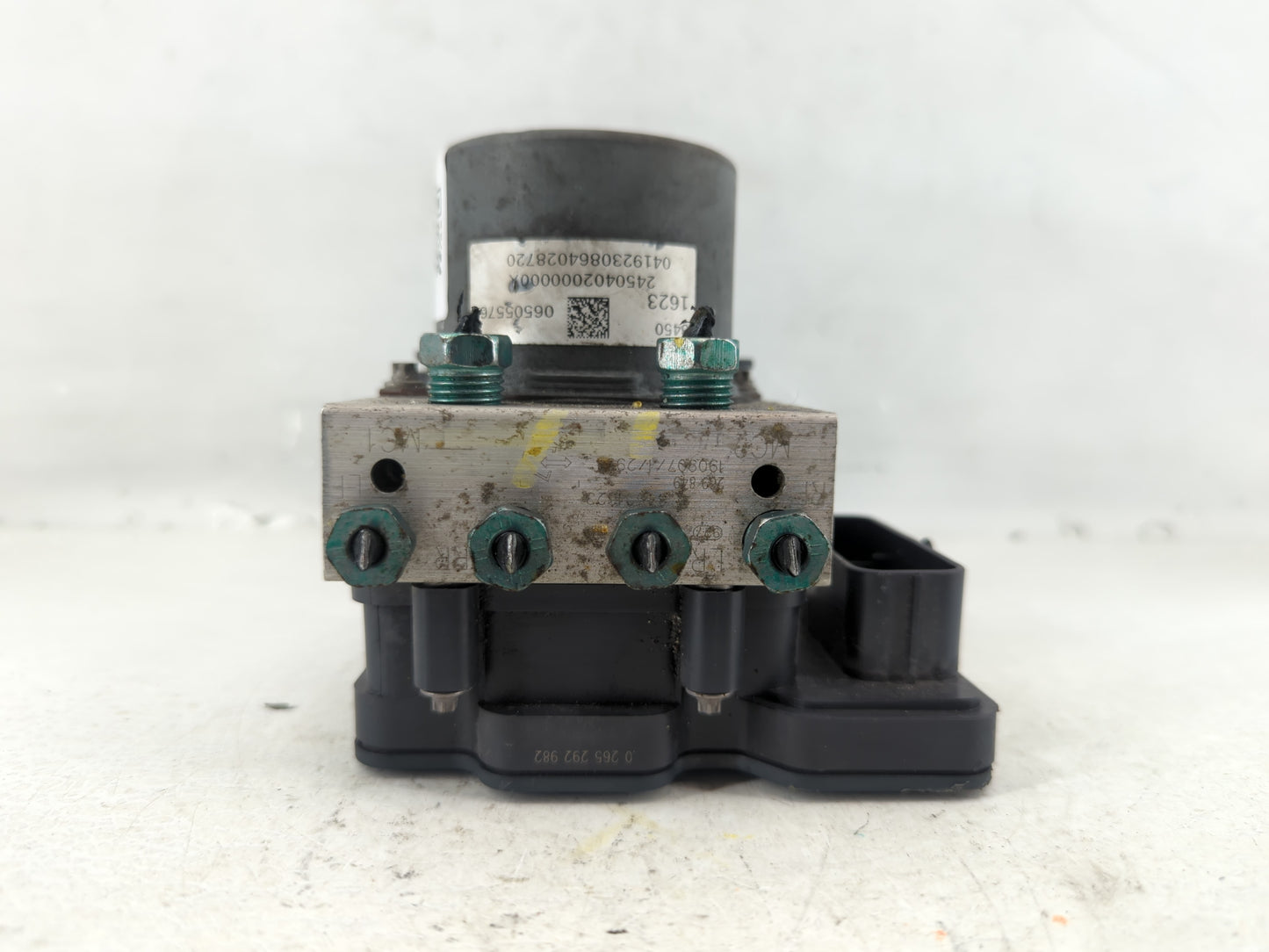 2019-2021 Chevrolet Malibu ABS Pump Control Module Replacement P/N:84501623 Fits Fits 2019 2020 2021 OEM Used Auto Parts - O