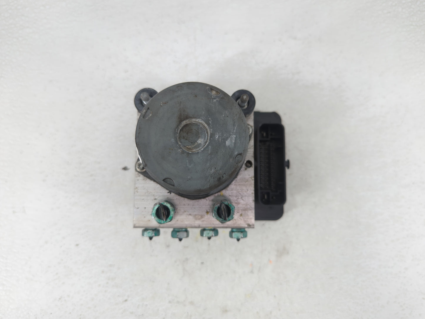 2019-2021 Chevrolet Malibu ABS Pump Control Module Replacement P/N:84501623 Fits Fits 2019 2020 2021 OEM Used Auto Parts - O