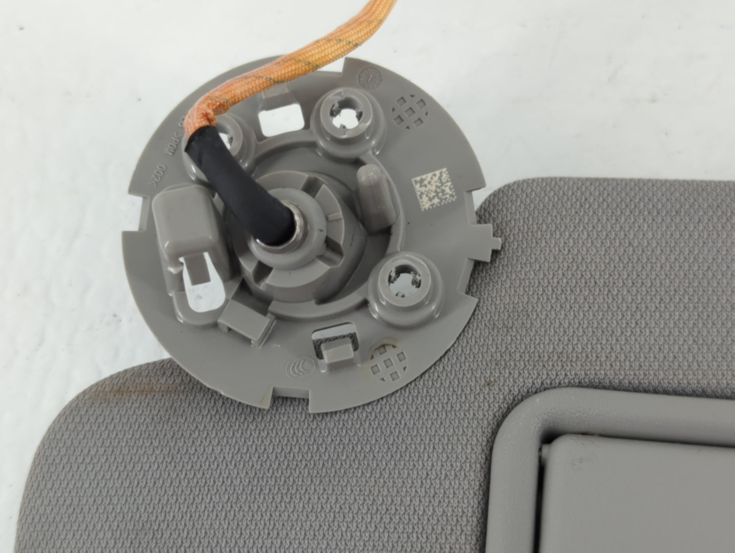 2016-2021 Chevrolet Malibu Sun Visor Shade Replacement Driver Left Mirror Fits Fits 2016 2017 2018 2019 2020 2021 OEM Used A