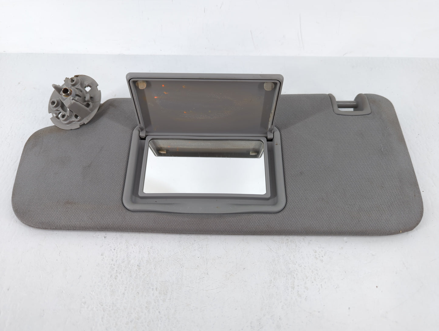 2016-2021 Chevrolet Malibu Sun Visor Shade Replacement Driver Left Mirror Fits Fits 2016 2017 2018 2019 2020 2021 OEM Used A