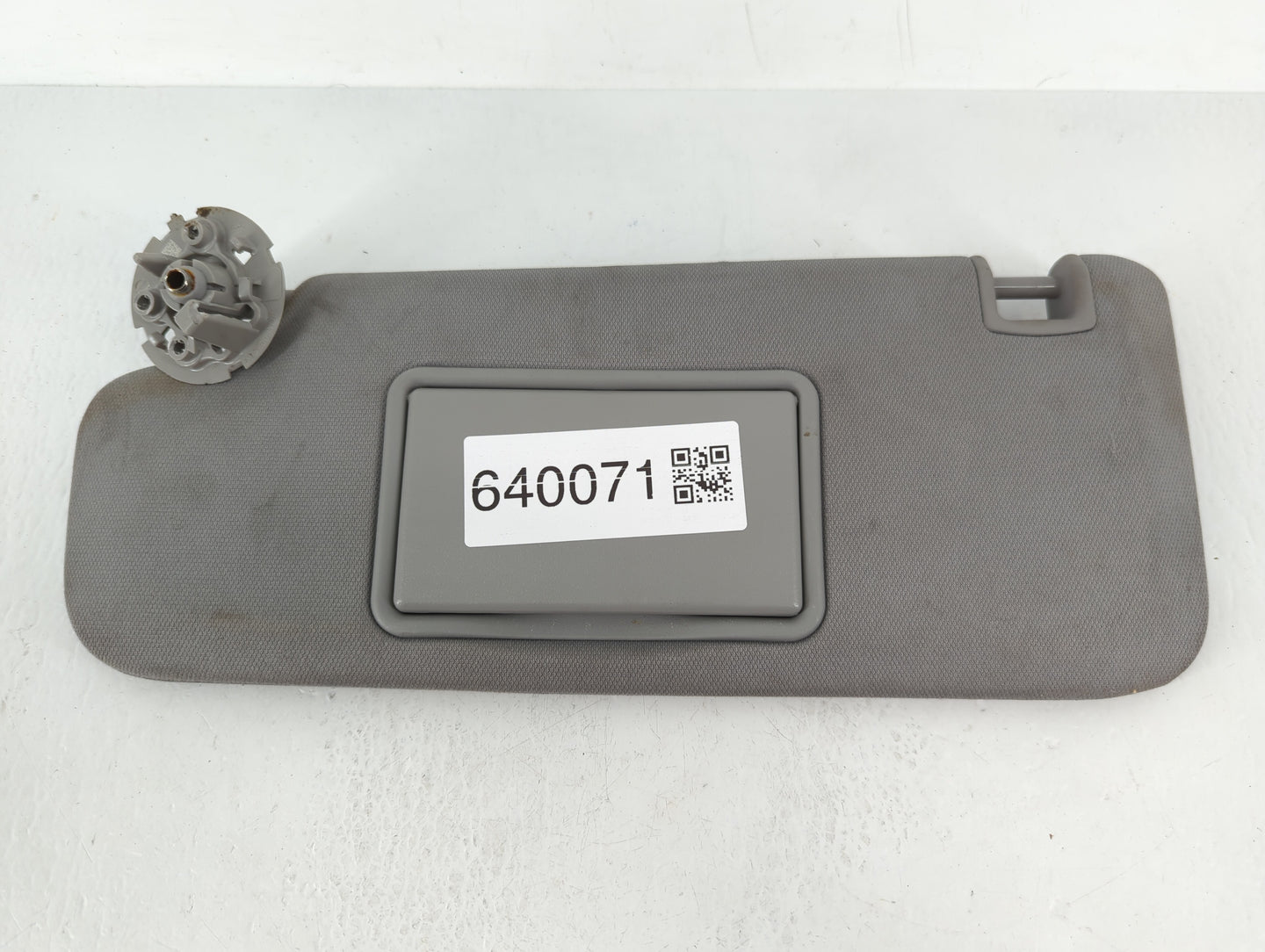 2016-2021 Chevrolet Malibu Sun Visor Shade Replacement Driver Left Mirror Fits Fits 2016 2017 2018 2019 2020 2021 OEM Used A