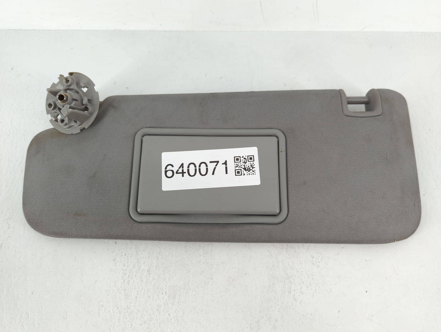 2016-2021 Chevrolet Malibu Sun Visor Shade Replacement Driver Left Mirror Fits Fits 2016 2017 2018 2019 2020 2021 OEM Used A