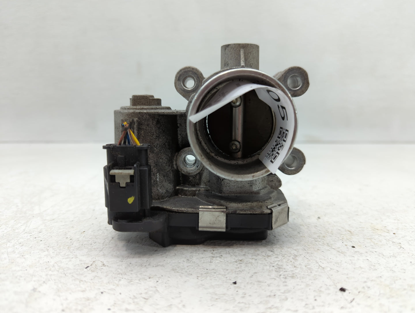 2016-2021 Chevrolet Malibu Throttle Body P/N:12671379AA Fits Fits 2016 2017 2018 2019 2020 2021 2022 OEM Used Auto Parts - O