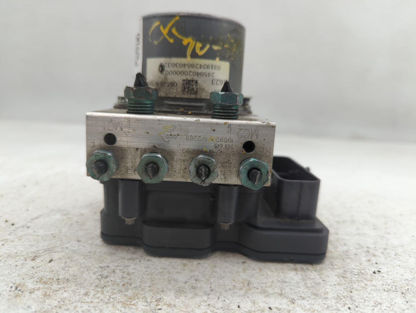 2019-2021 Chevrolet Malibu ABS Pump Control Module Replacement P/N:84501623 8476 7280, 065055766 Fits Fits 2019 2020 2021 OE