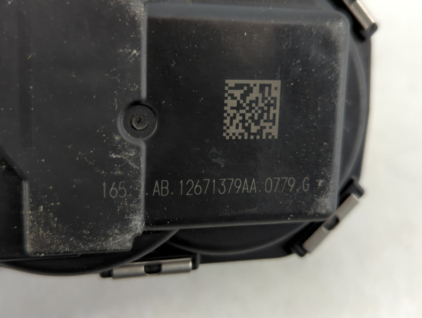 2016-2021 Chevrolet Malibu Throttle Body P/N:12671379AA Fits Fits 2016 2017 2018 2019 2020 2021 2022 OEM Used Auto Parts - O