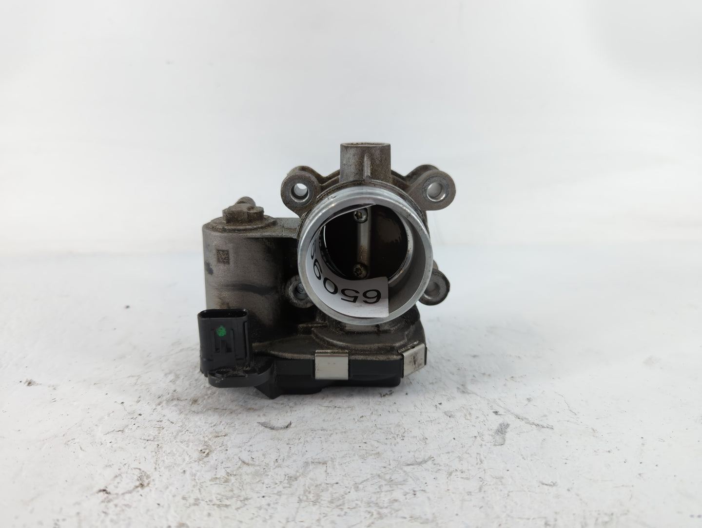 2016-2021 Chevrolet Malibu Throttle Body P/N:12671379AA Fits Fits 2016 2017 2018 2019 2020 2021 2022 OEM Used Auto Parts - O