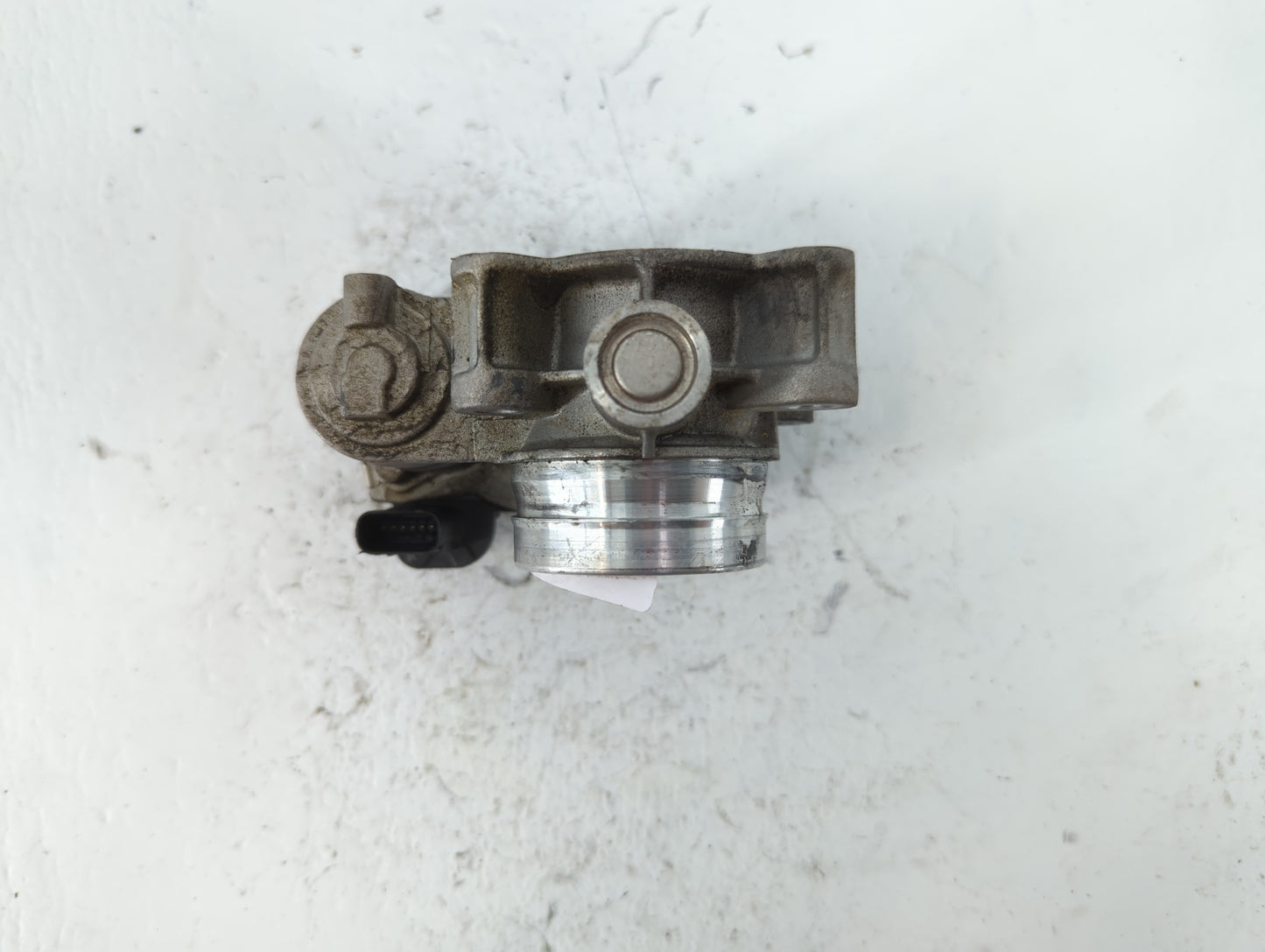 2016-2021 Chevrolet Malibu Throttle Body P/N:12671379AA Fits Fits 2016 2017 2018 2019 2020 2021 2022 OEM Used Auto Parts - O