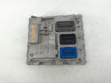 2020-2021 Chevrolet Malibu PCM Engine Control Computer ECU ECM PCU OEM P/N:12718932 12710140 Fits Fits 2020 2021 2022 OEM Us