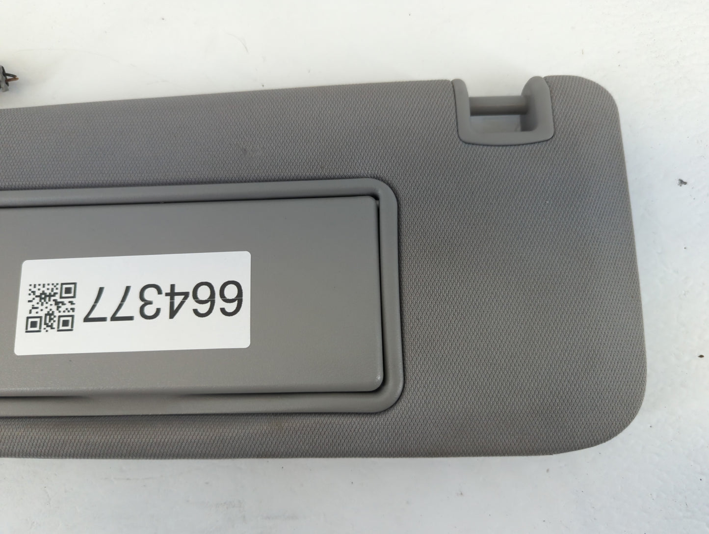 2016-2021 Chevrolet Malibu Sun Visor Shade Replacement Driver Left Mirror Fits Fits 2016 2017 2018 2019 2020 2021 OEM Used A