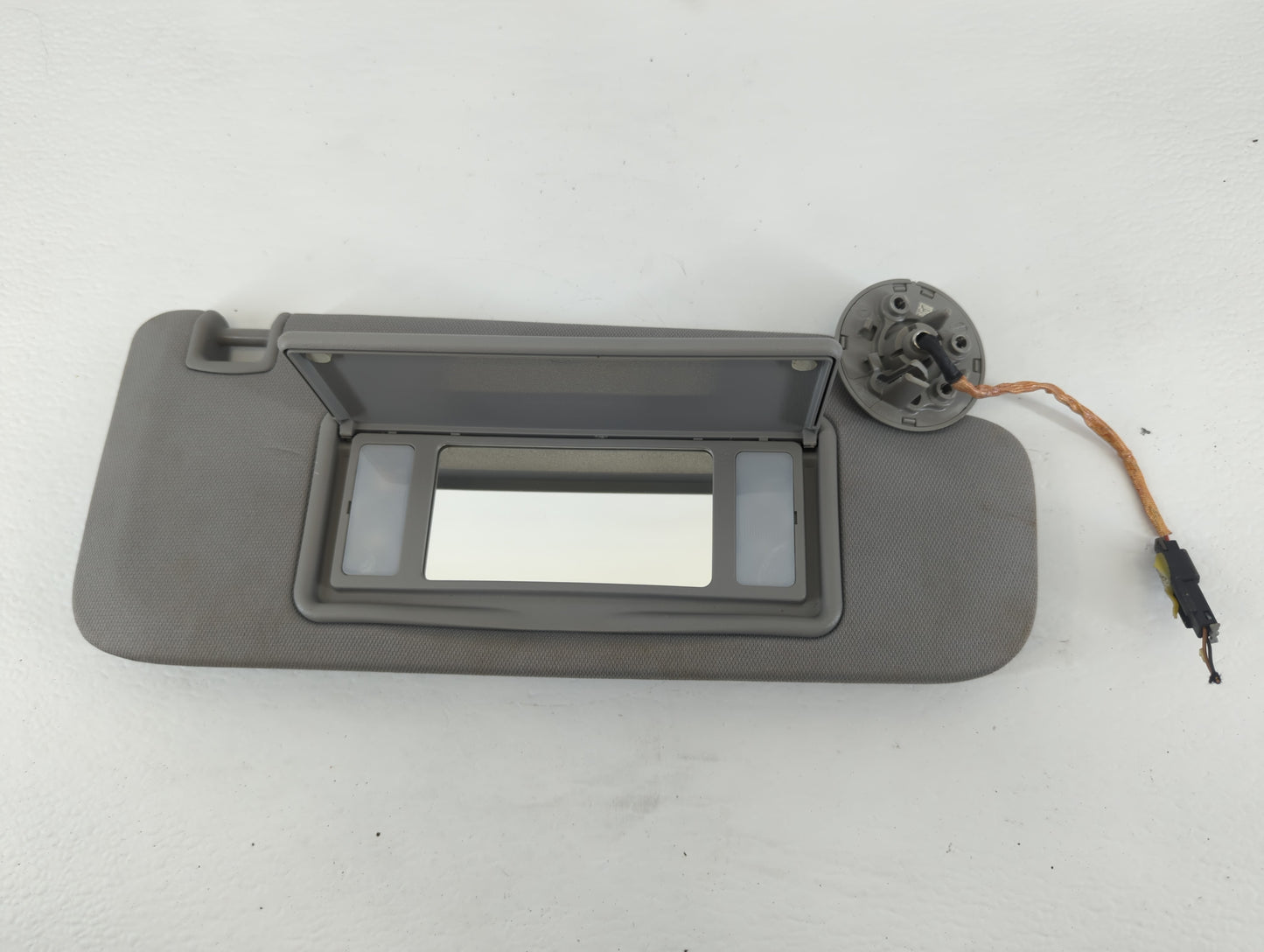 2016-2021 Chevrolet Malibu Sun Visor Shade Replacement Passenger Right Mirror Fits Fits 2016 2017 2018 2019 2020 2021 OEM Us