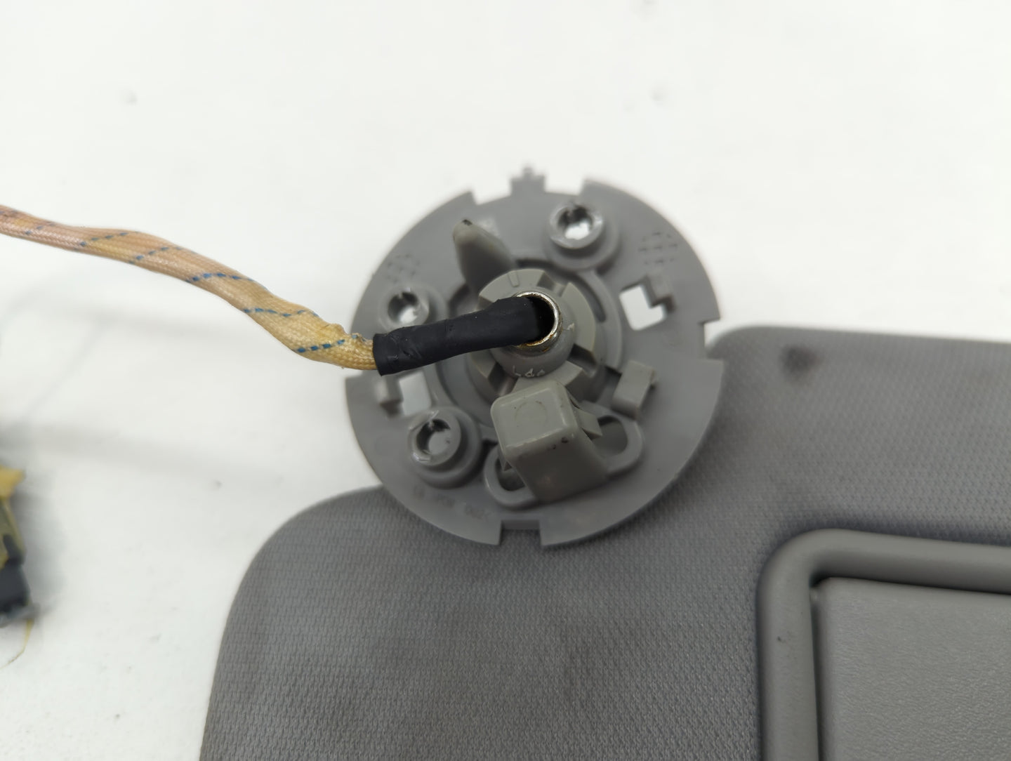 2016-2021 Chevrolet Malibu Sun Visor Shade Replacement Driver Left Mirror Fits Fits 2016 2017 2018 2019 2020 2021 OEM Used A